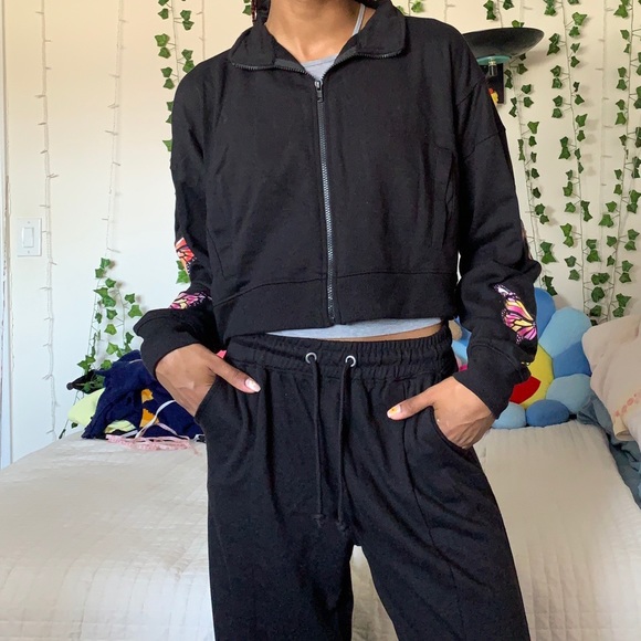 Missguided Butterfly Tracksuit / Sweatsuit - Picture 4 of 4